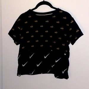 Nike Crop Top